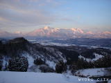 朝日に輝く妙高山