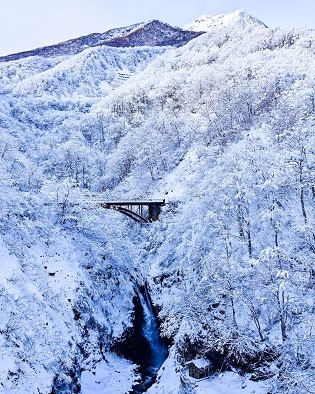 ssigechan2019妙高山・不動滝..jpg