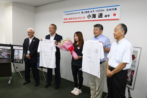 小海遥選手が表敬訪問