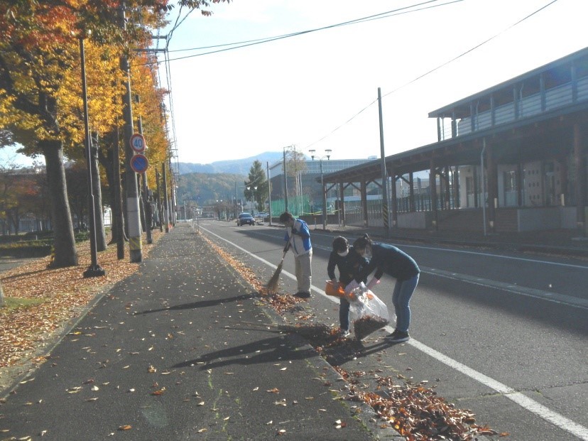 文化ホールごみ拾い