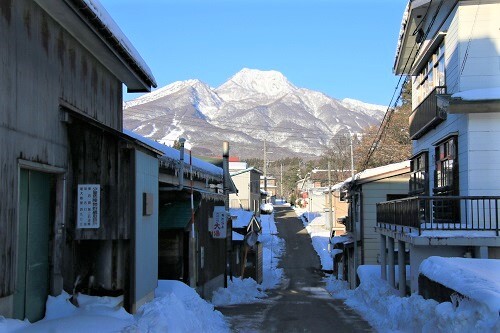 妙高温泉から見た妙高山