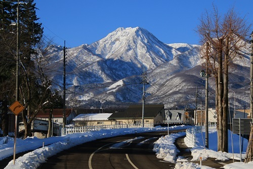 妙高山と関山