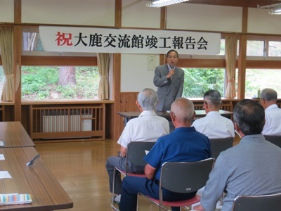 あいさつを行う入村市長